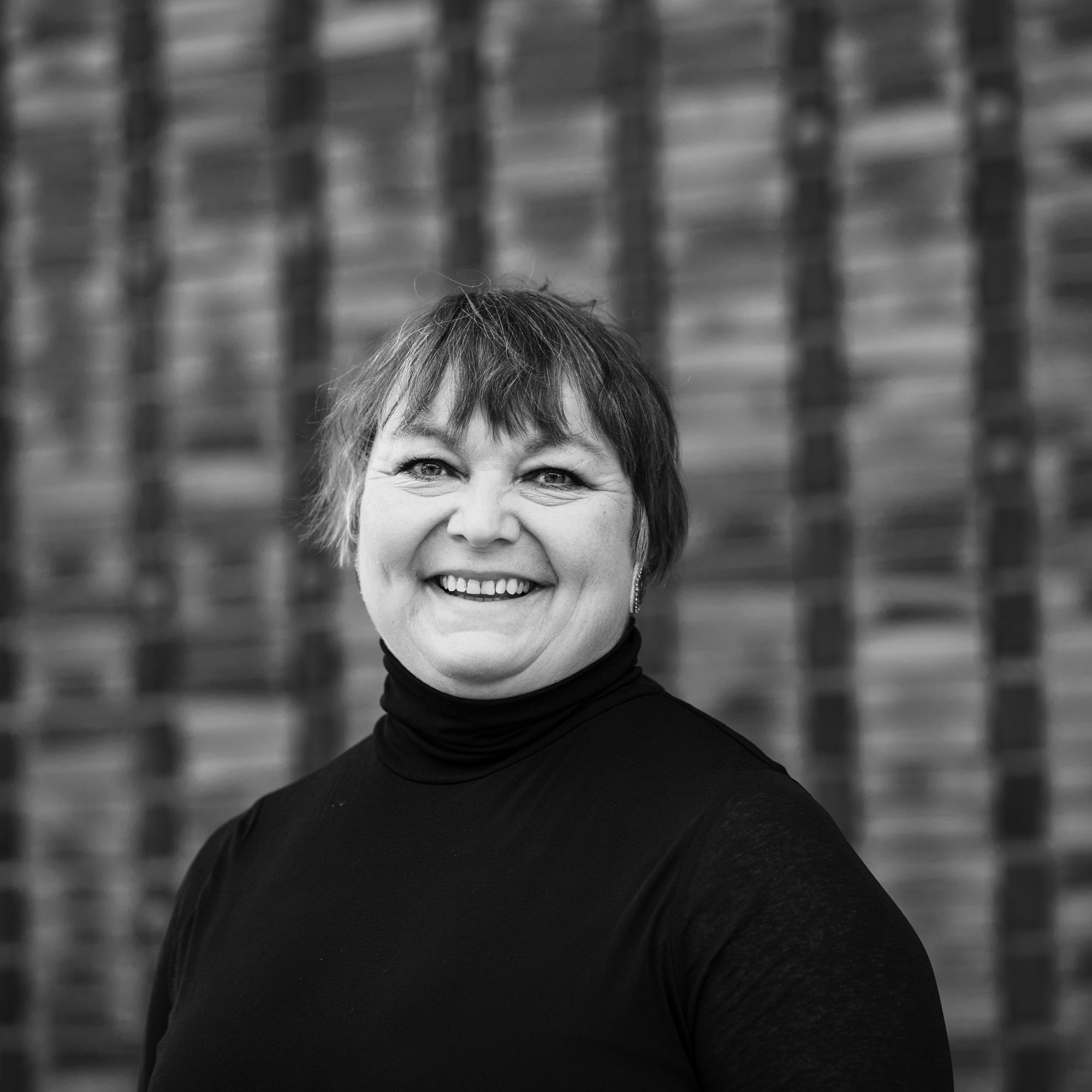 Sort hvitt bilde av Bodil Kjelstrup - H&aring;logaland teater