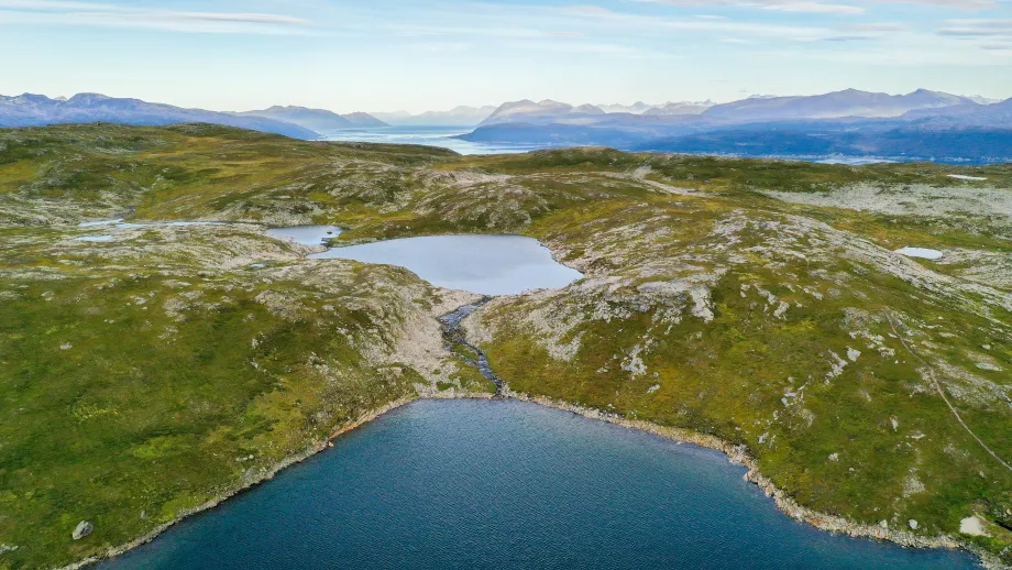 Oversiktsbilde av dam på Amundvatnet-5