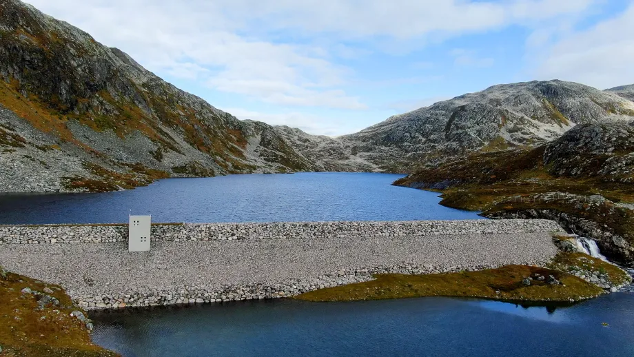 Viser vann og dam på fjellet