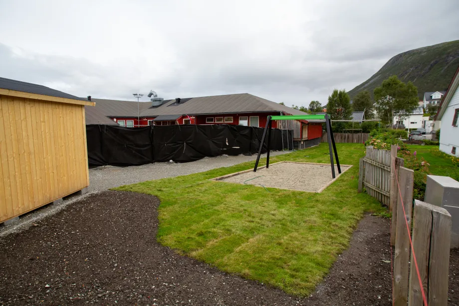 Ny bod og lekestativ i barnehagen