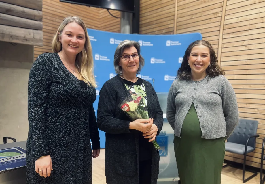 Lillian Pedersen og Marthe Henriksen, sammen med Sigrid Bjørnhaug Hammer