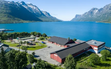 Ersfjordbotn skole sommer