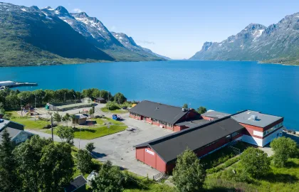 Ersfjordbotn skole sommer