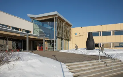 Langnes skole Langnes skole vinter