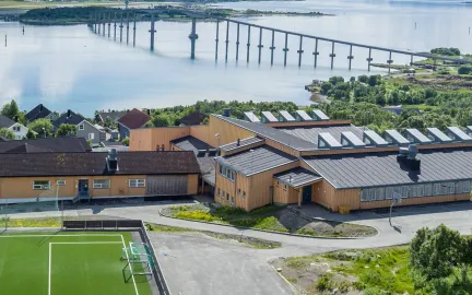 Slettaelva skole Slettaelva skole sommer