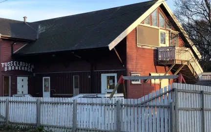 Tusseladden friluftsbarnehage sett utenfra