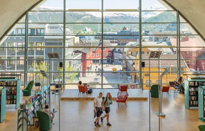 Sommerstemning på biblioteket.