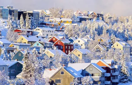BIlde av boligområde på Tromsøya vinterstid.
