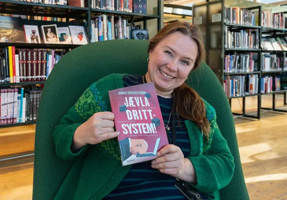 Johanne Lunga omtaler boka J&aelig;vla drittsystem